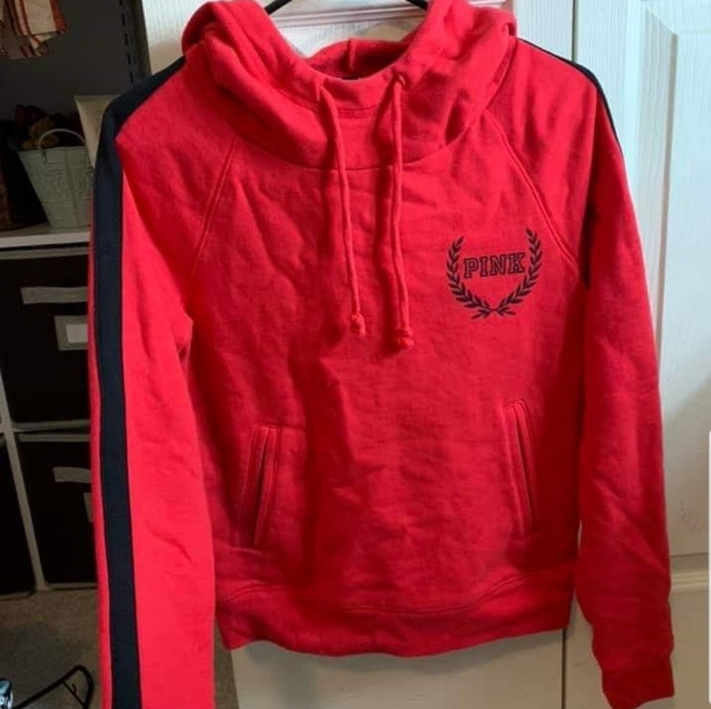 VS Pink hoodie ... really cute size SP